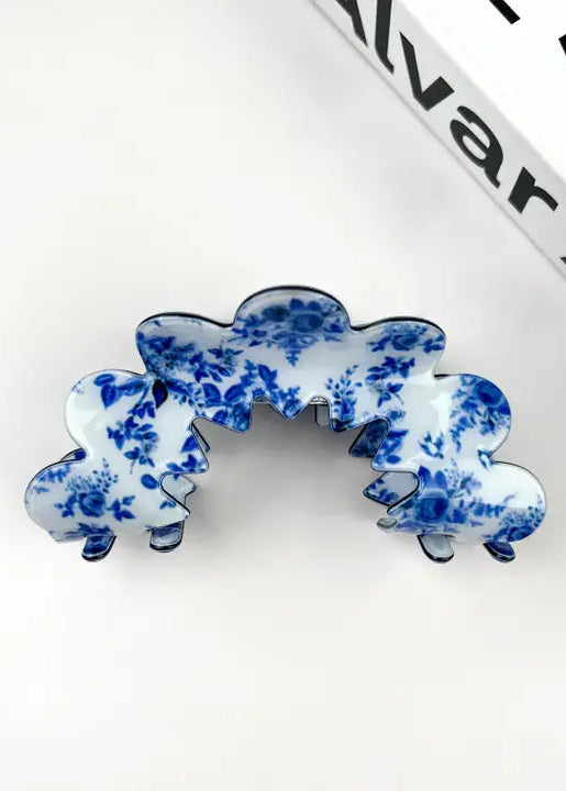 Elegant Blue Wave Hair Clip