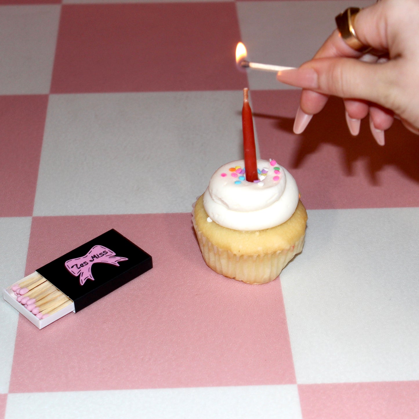 Bow Matchbook