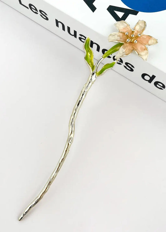 Lily Hairpin