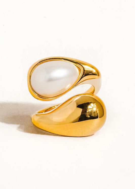Pearl Wavy Ring