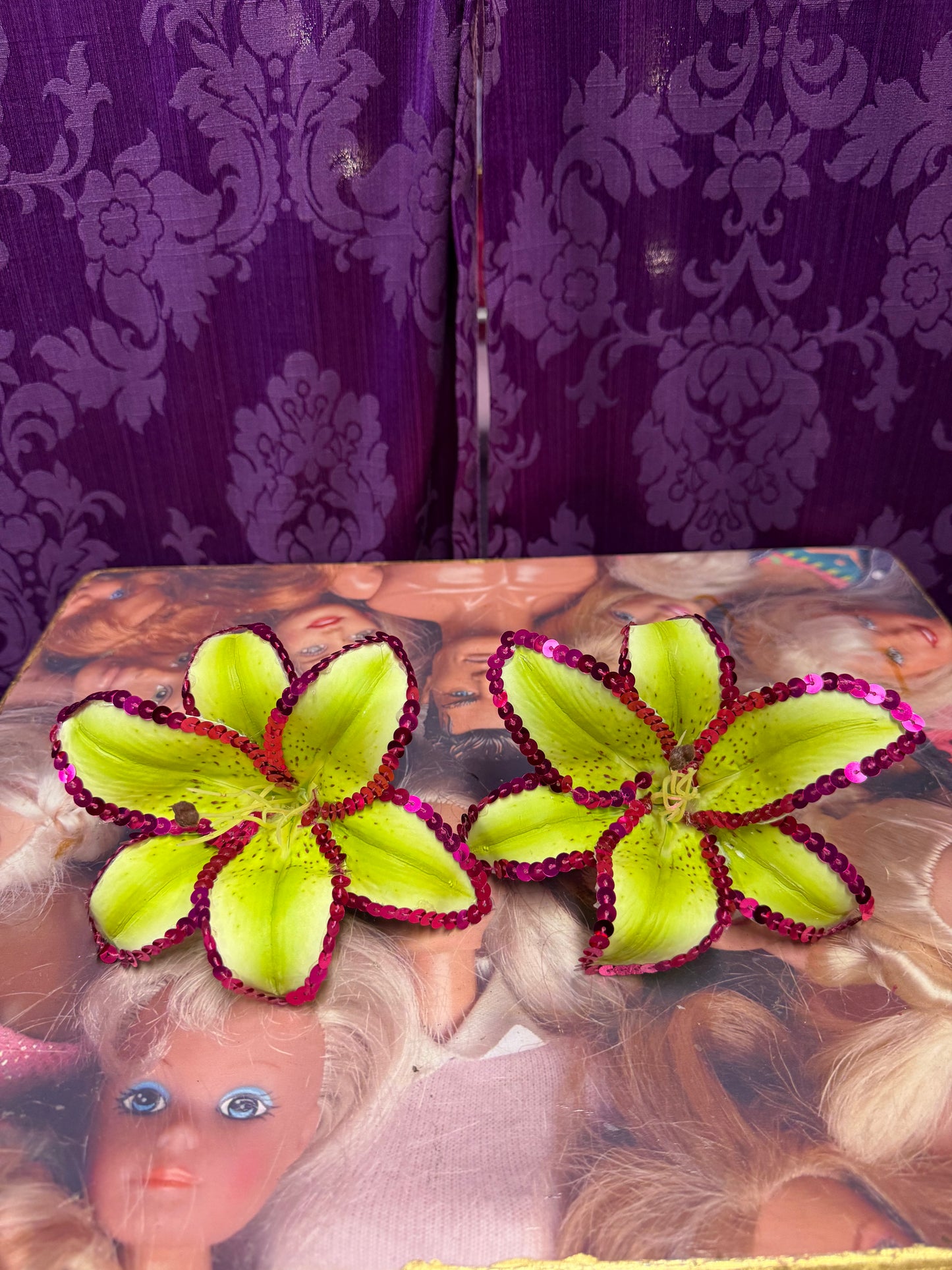 Neon Lily Shoe Clips