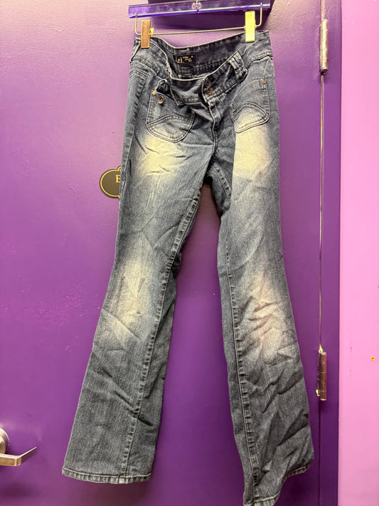 LM656 LEI Double Button Dark Wash Jeans