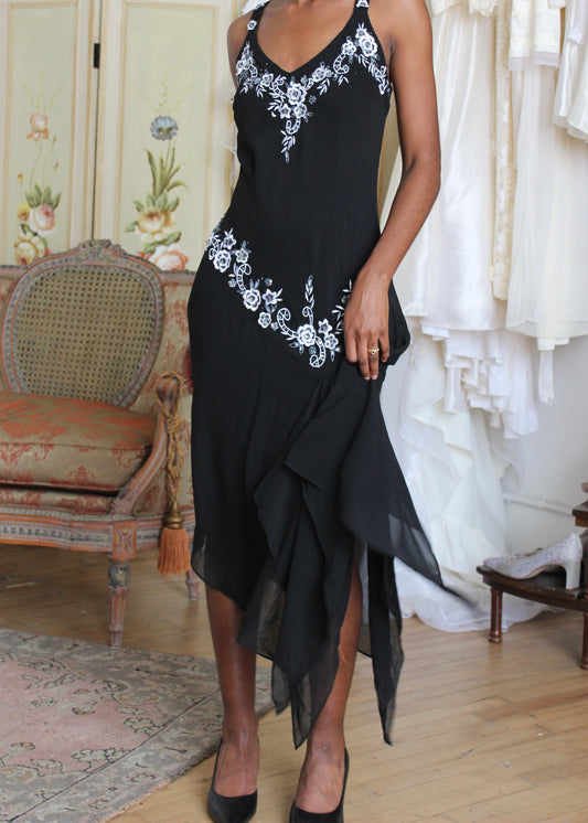 R&M Richards Black and White Floral Embroidered Beaded Dress