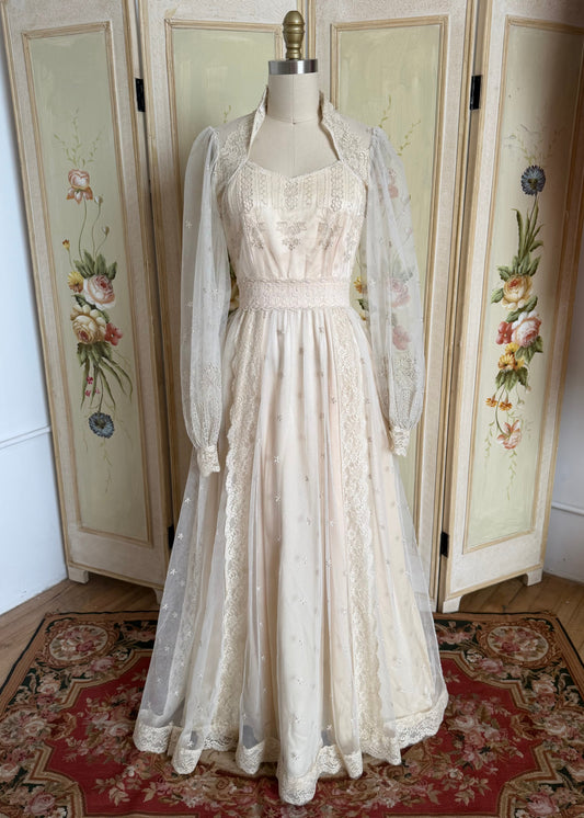 1970's Vintage Wedding Dress
