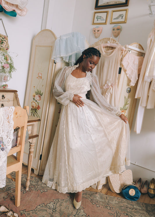 1970's Vintage Wedding Dress