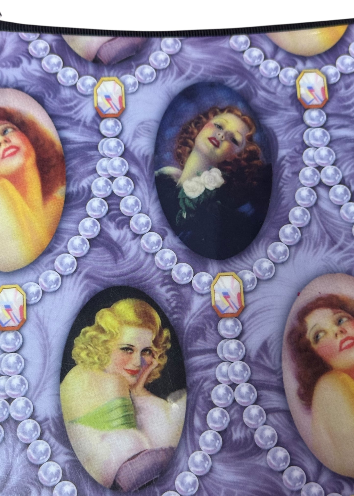 Cameo Purse